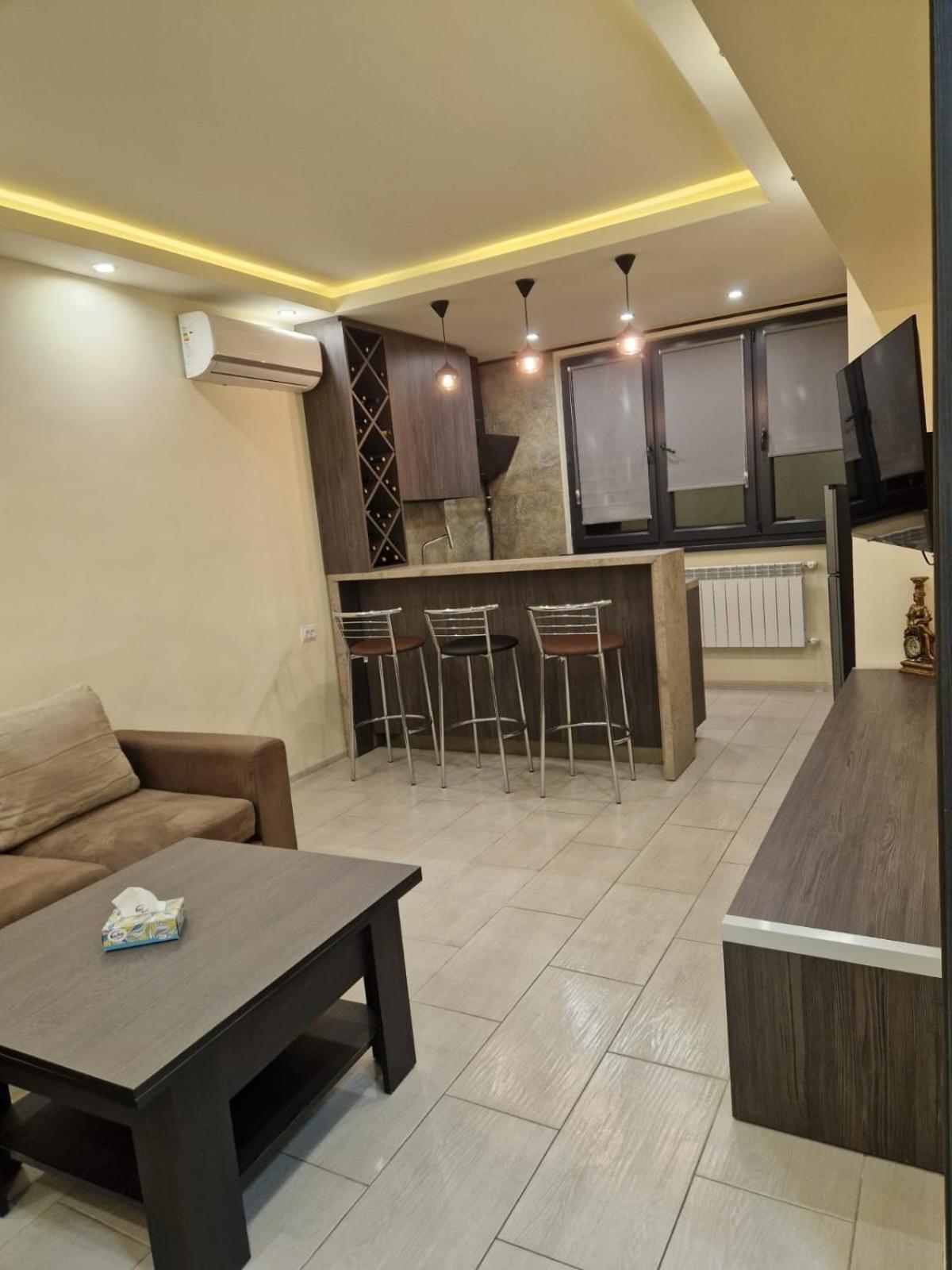 Comfortable Apartment In The Centre Of Yerevan 002 Esterno foto